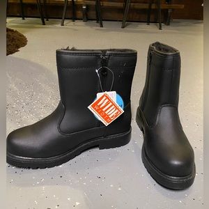 Black snow boots. Size 7 “wide”